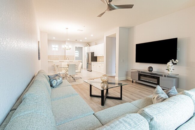 Foto del edificio - Seasonal Fully Furnished Home in Fiddler's Creek - AVAIL JAN-APRIL