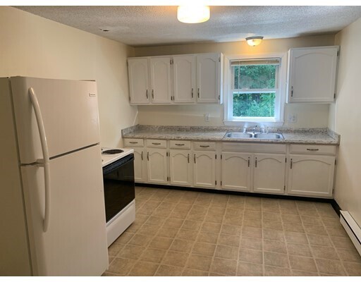 Building Photo - 16 Hampson St