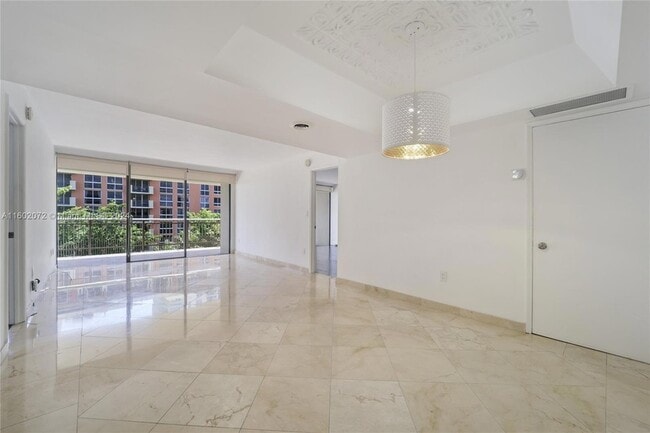Building Photo - 2901 S Bayshore Drive Unit 7E