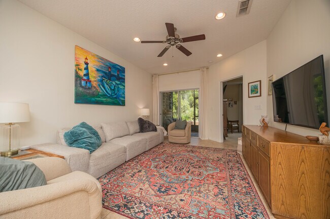 Foto del edificio - Stunning 3-Bedroom Townhome with Panoramic...