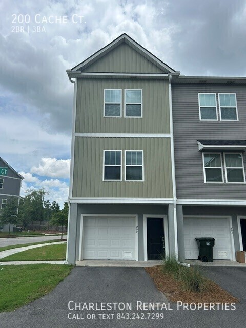 Building Photo - 200 Cache Ct