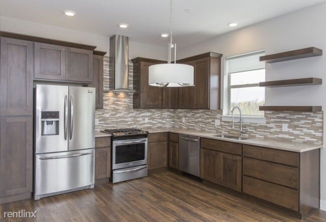 Building Photo - 2 br, 2 bath Apartment - 1800 Gaylord St