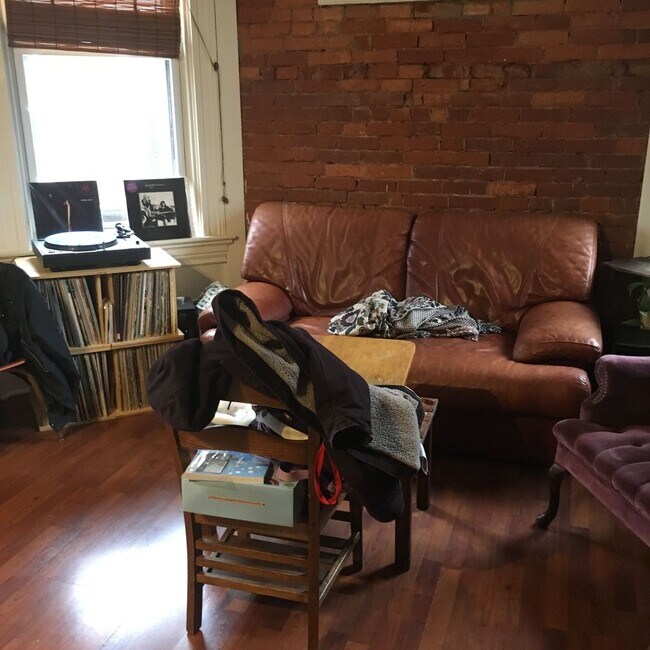 Foto del edificio - 6829 McPherson