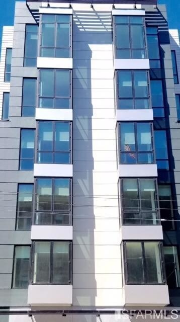 Building Photo - 832 Sutter St