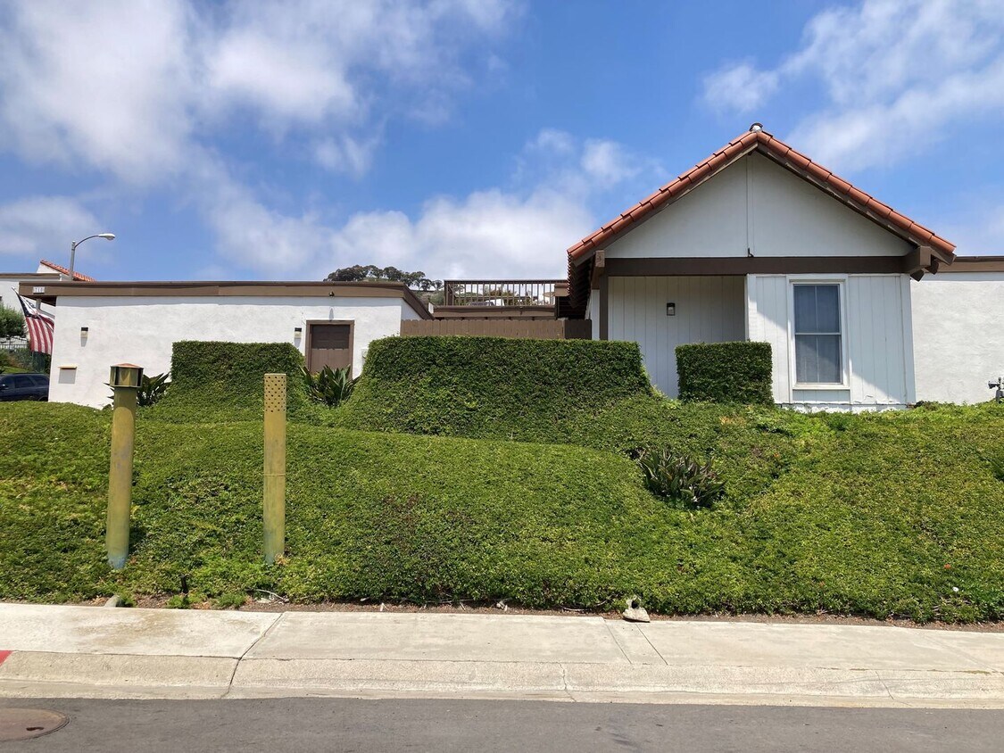 Primary Photo - 2 Bedroom 2 Bath home in Ocean Hills