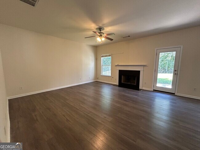 Building Photo - 1030 Pebble Creek Trail