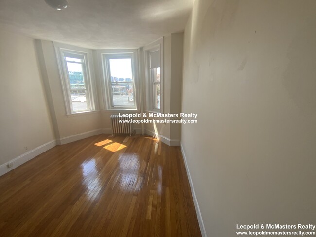 Building Photo - 1179 Boylston St
