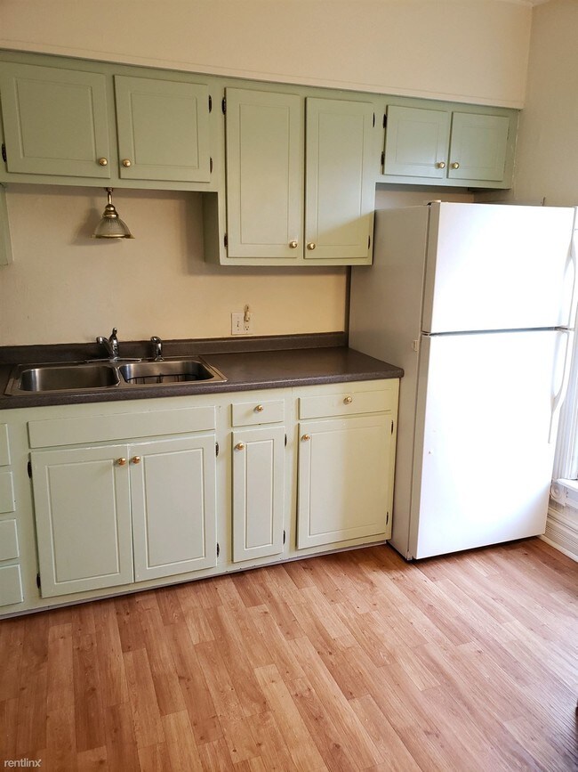 Building Photo - 4 br, 2 bath House - 514 E Saint Joseph St