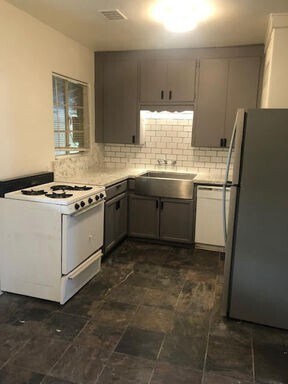 Foto del edificio - 1341 E Hall St