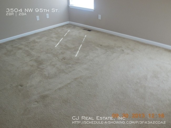 Building Photo - 3504 NW 95th St
