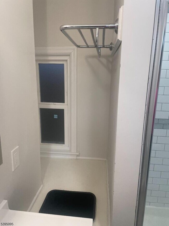 Foto del edificio - 38 Morris Ave