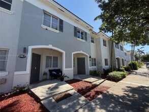 Building Photo - 2971 SE 15th Ave