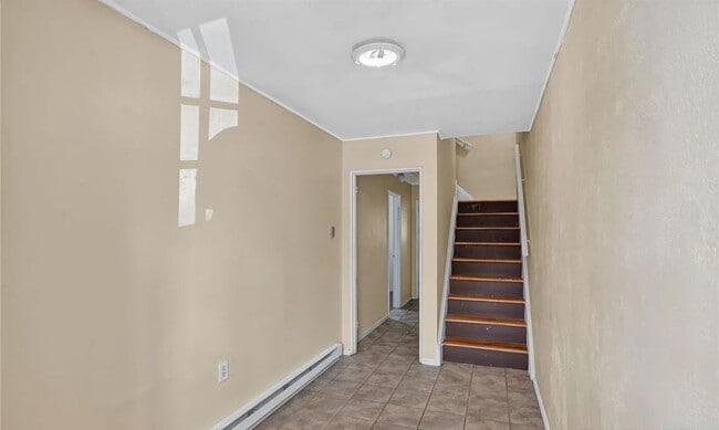 Building Photo - 1831 S Church St