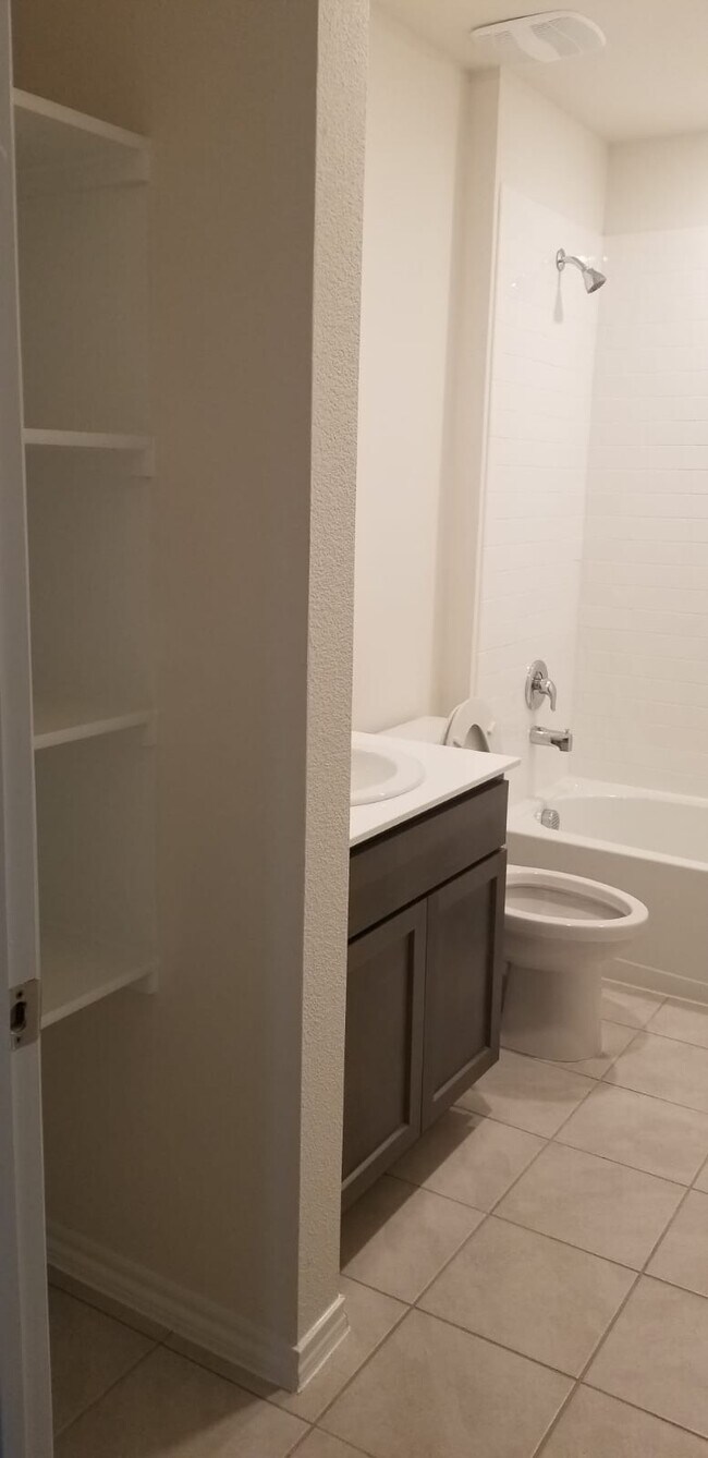 Foto del edificio - Barzona