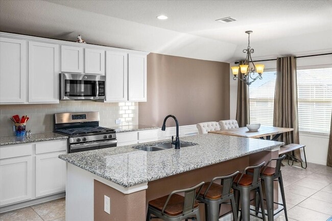 Building Photo - 5813 Casstello Dr