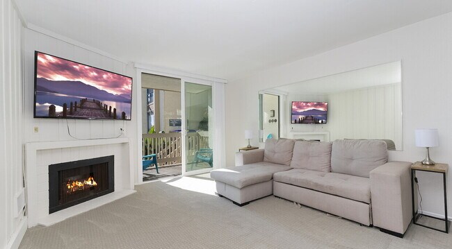 Foto del edificio - Coastal Living at Its Finest: Charming 1-B...