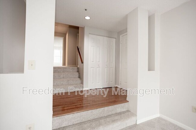 Foto del edificio - 279 S Pickett St
