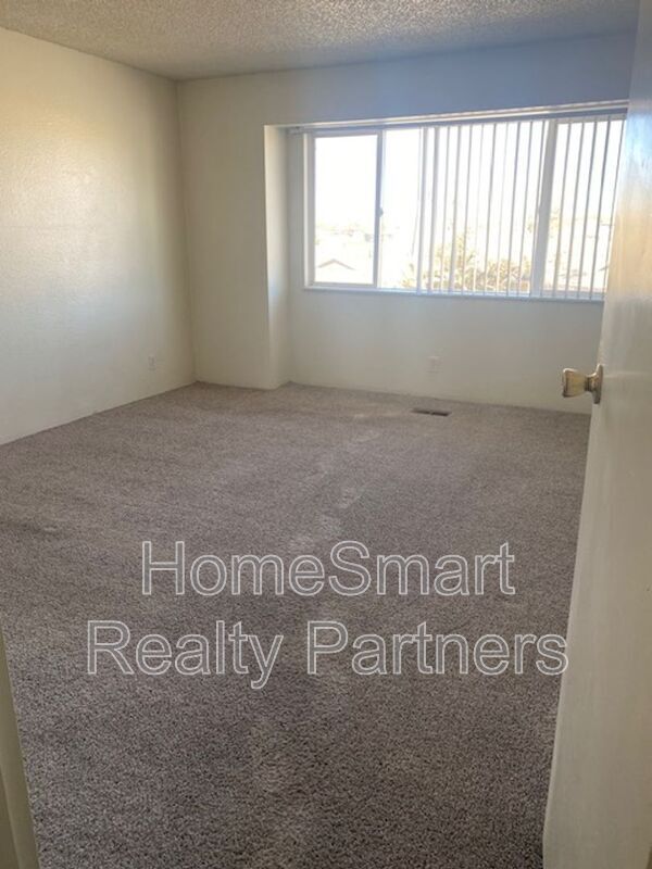 Foto del edificio - 112 Skyline Dr