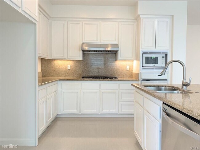 Foto del edificio - 5 br, 3 bath House - 3610 Cornwall Ct