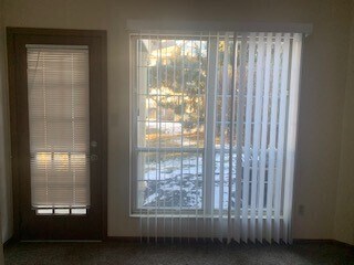 Building Photo - Now Leasing 2 Bedroom 1.5 Condo Located in...