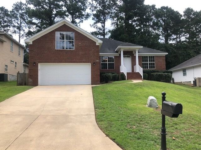 Primary Photo - 864 Eagle View Dr