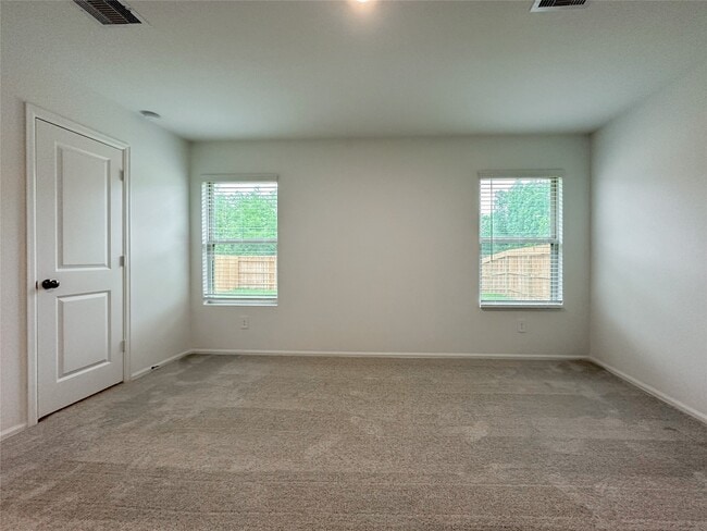 Building Photo - 1515 Las Cuevas Dr