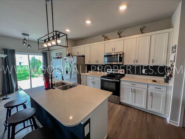 Foto del edificio - 3 Bedroom Townhome in Waukee