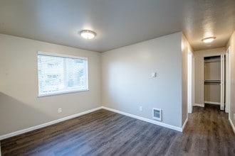 Building Photo - Crosspointe