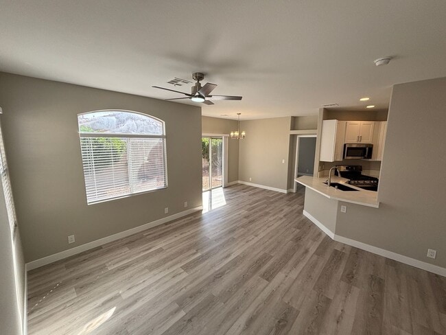 Building Photo - Beautifully updated 2Bed/2Bath single-story home w/ 2-car garage in the desirable Northwest Las V...