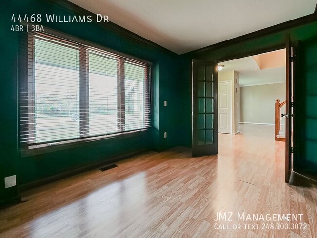 Foto del edificio - 44468 Williams Dr