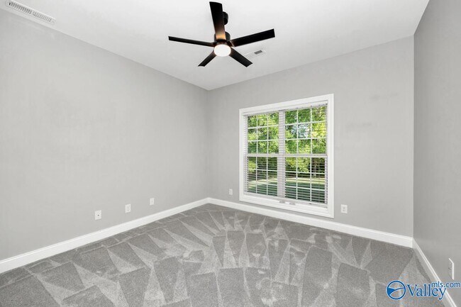 Foto del edificio - 108 Blackwood Dr NW