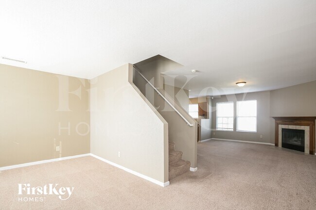 Foto del edificio - 8324 Burket Way