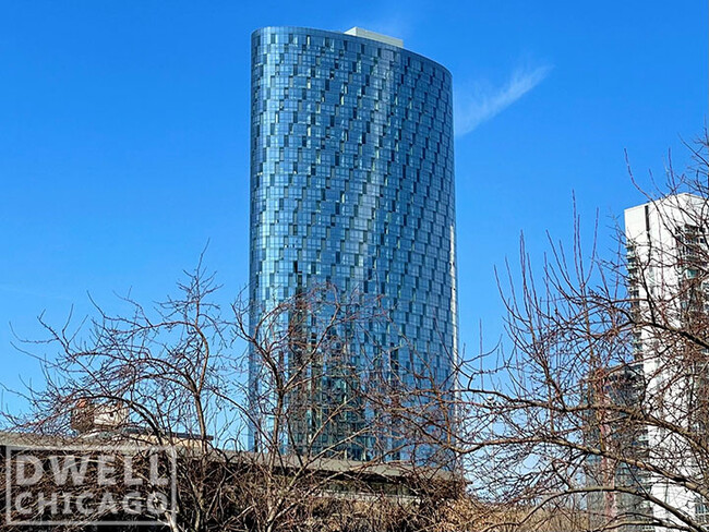 Foto del edificio - 733 W Madison St