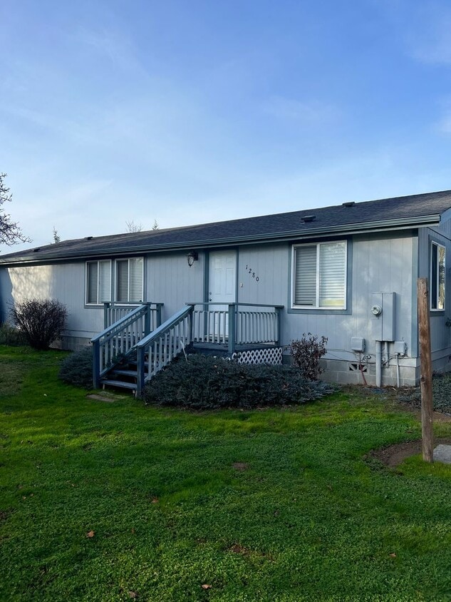 Foto principal - 1290-1290 Fruitdale Dr