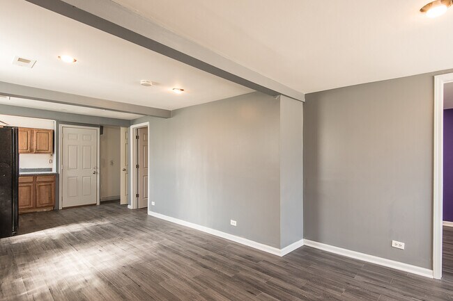 Living Area - 3722 S Wabash Ave