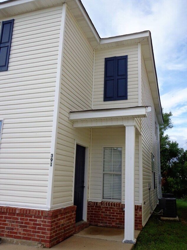 391 Kirk Cauldy Dr Unit 391, Starkville, MS 39759 Condo for Rent in