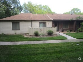 Building Photo - 952 Skyline Dr