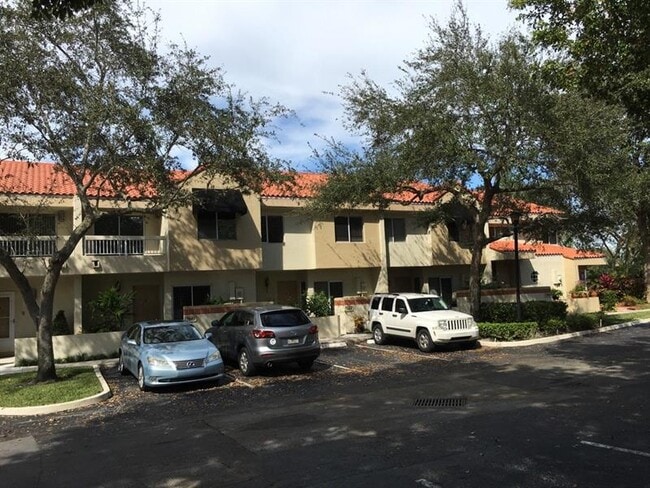 Building Photo - 7885 NW 7th Ct