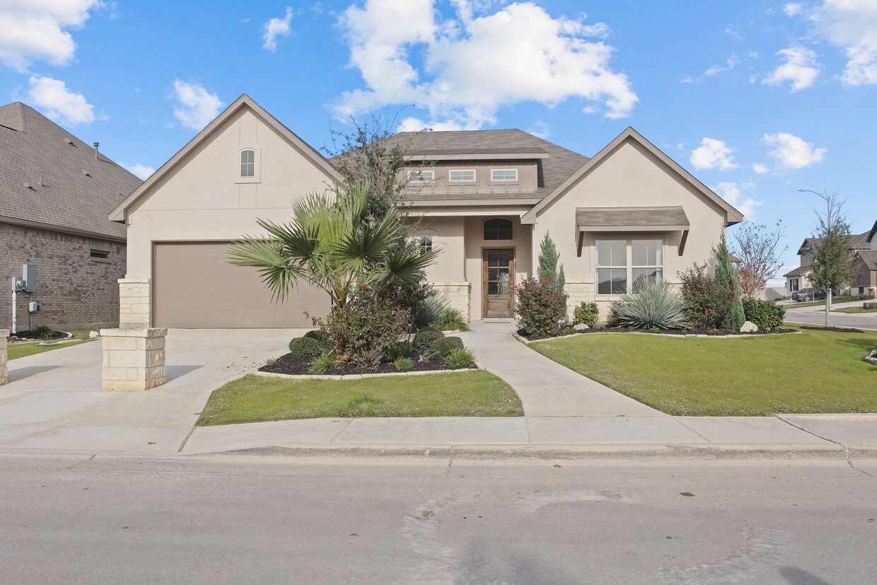 Primary Photo - 4-BEDROOM MODEL HOME IN GRUENEFIELD
