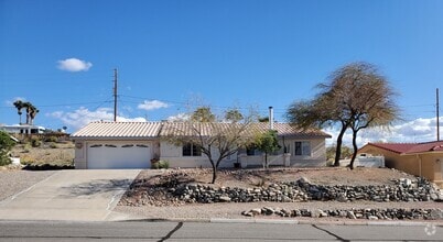 Building Photo - 3040 Crater Dr