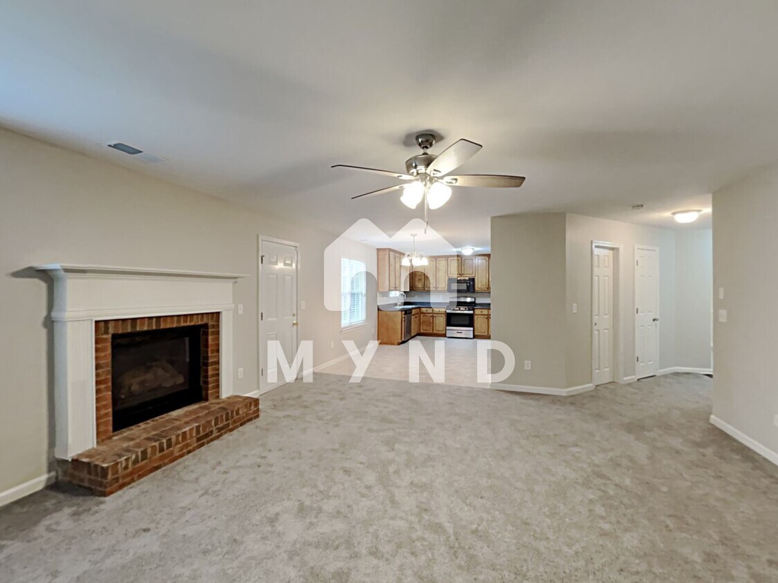 Primary Photo - 5840 Colonnade Dr
