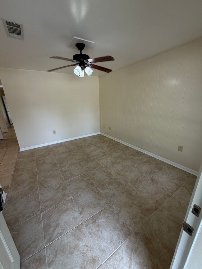 Building Photo - 8154 Jefferson Park Dr