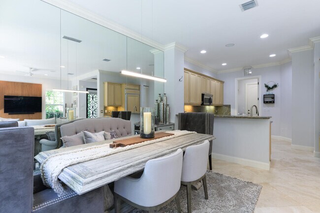 Foto del edificio - 38 Marina Gardens Dr