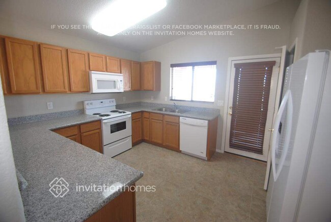 Foto del edificio - 4710 E Meadow Lark Way