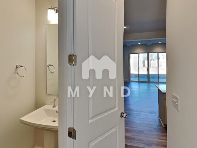 Foto del edificio - 924 Wainwright Ave