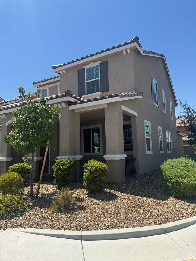 Foto del edificio - Beautifully Upgraded Townhome in Inspirada