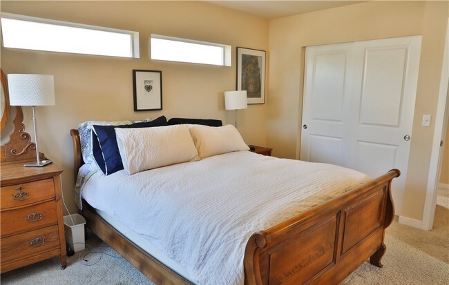 Building Photo - 1029 SW 124th St