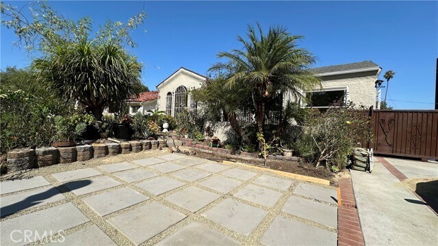 Primary Photo - 664 S Citrus Ave