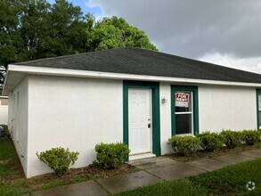 Building Photo - 38621 Rose Ln