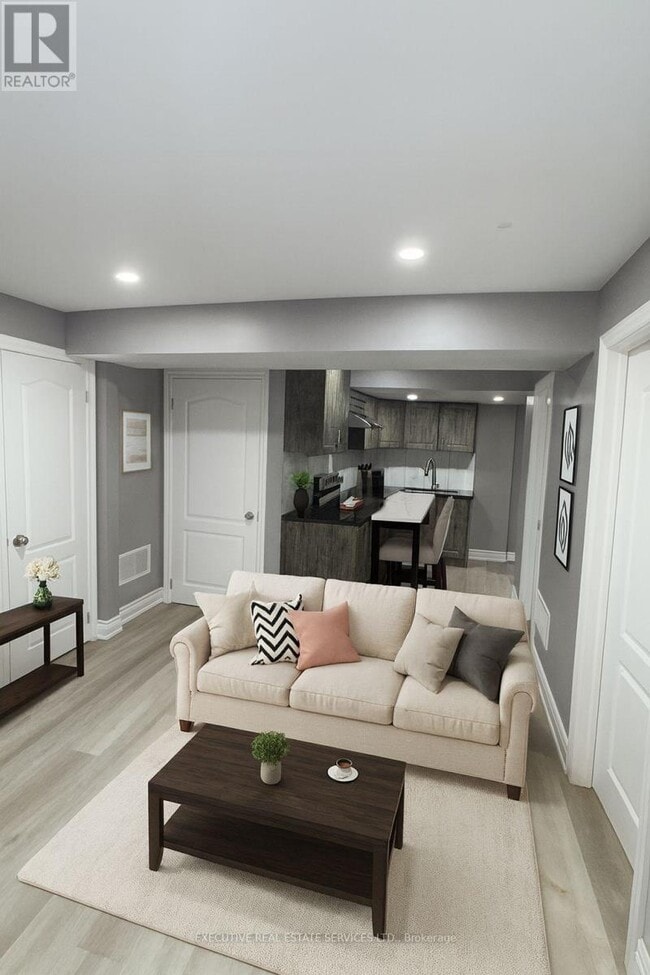 Photo du bâtiment - 4 Brenscombe Rd